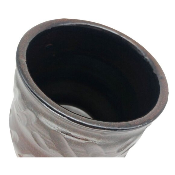 Handcrafted Dark Brown Ceramic Cup Vase With Textured Pattern Pencil Pen Holder - Picture 4 of 5